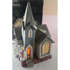 Vintage Santas Best St Christophers Church Christmas Village W Box Lighted 1992